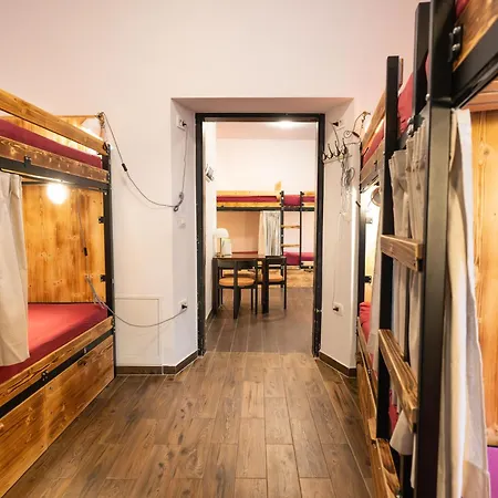 Turn Hostel-3